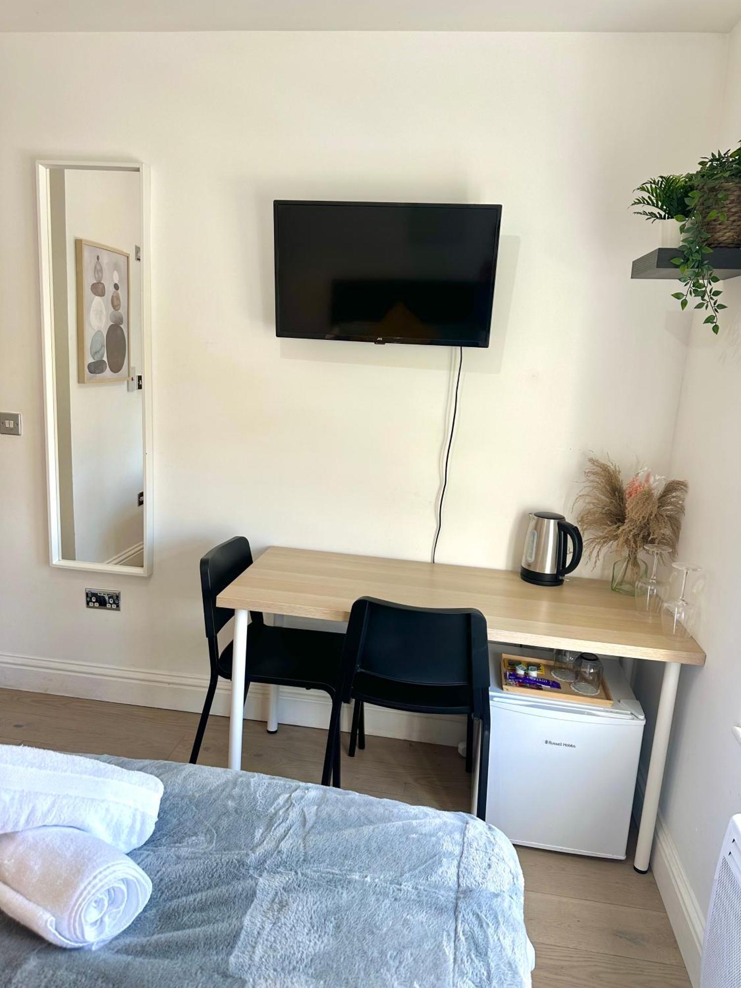 Cosy En-Suite Room In Stratford London Bagian luar foto